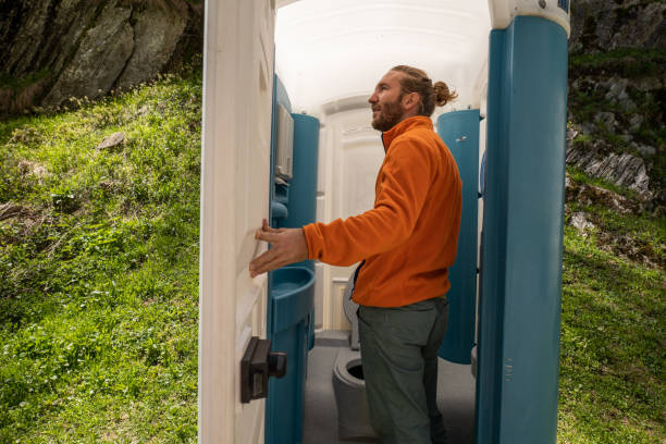 Best Luxury portable toilet rental  in Crow Agency, MT